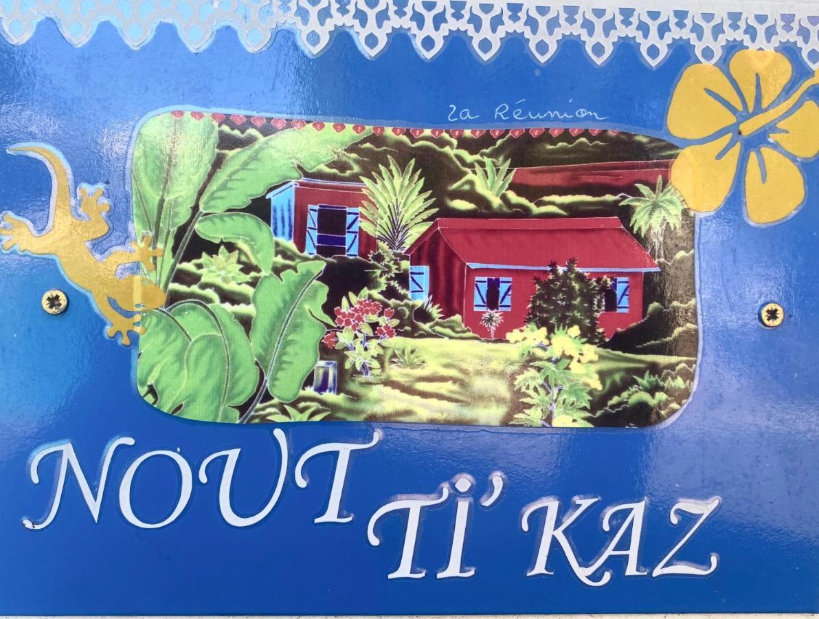 Apartamento NOUT TI KAZ lé bains Étang-Salé les Bains Exterior foto